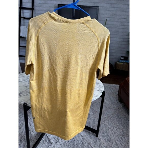 Lululemon Heathered Soleil Drysense Training Short Sleeve Shirt Mens Size XS - Picture 4 of 6